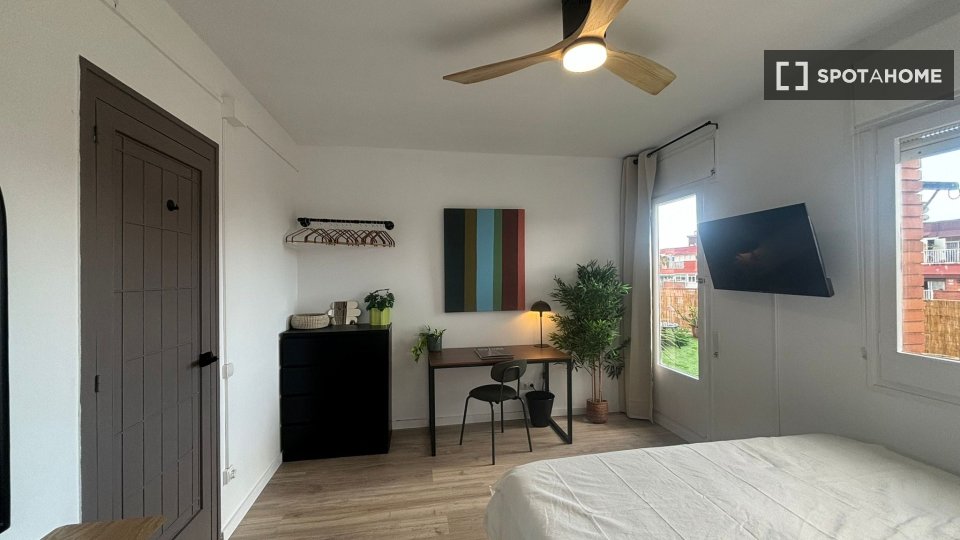 Double room Barcelona, 8 beds, 220m² — photo 46