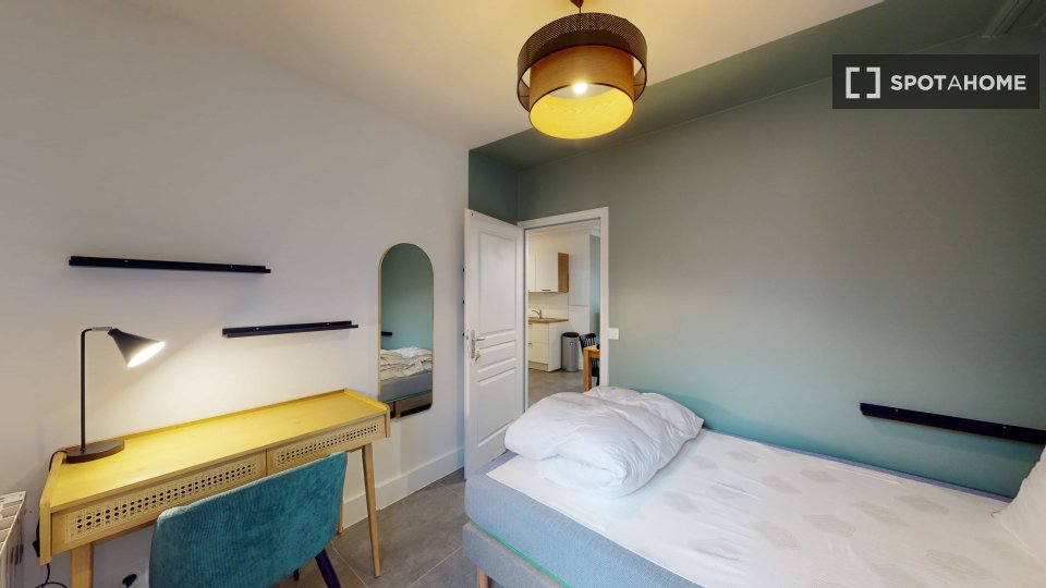 Double room Lille, 15 beds — photo 20