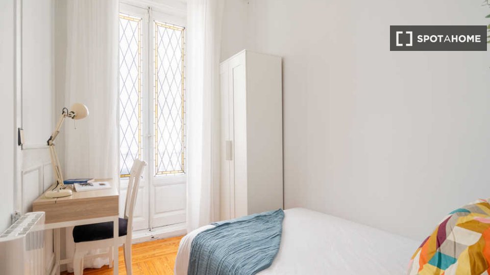 Double room Madrid, 7 beds — photo 21