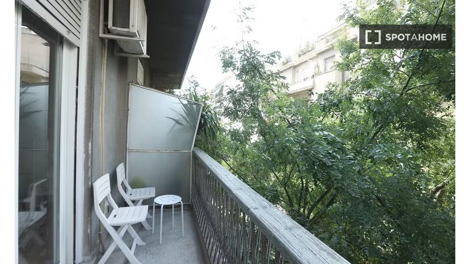 Double room Athens, 4 beds — photo 3
