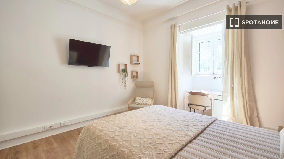 Double room Lisbon, 9 beds — photo 4