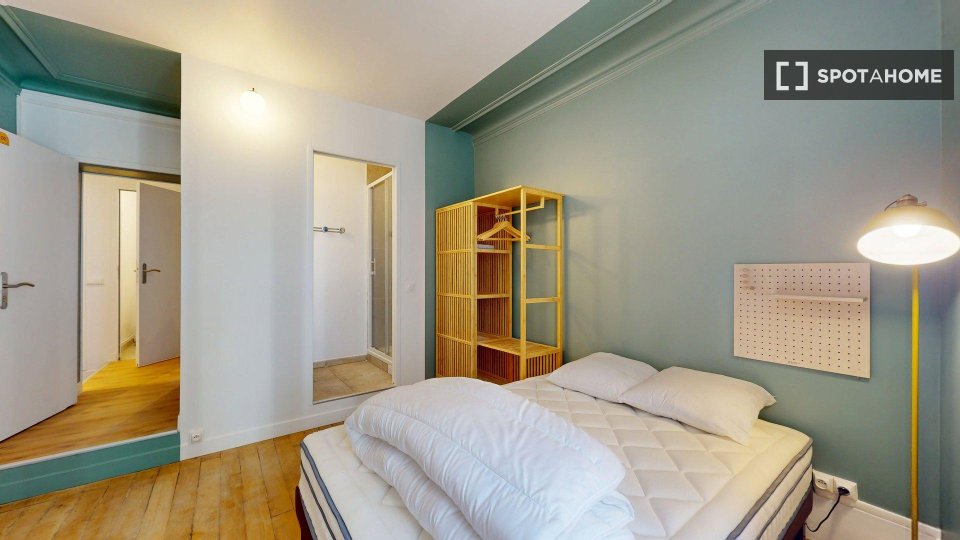 Double room Paris, 4 beds — photo 17