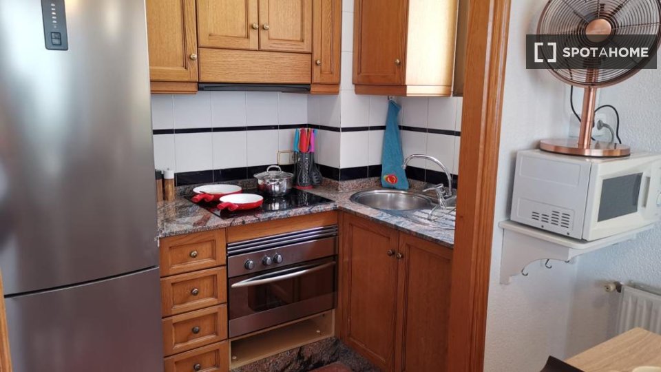 Apartment Alicante, 2 beds, 80m² — photo 4