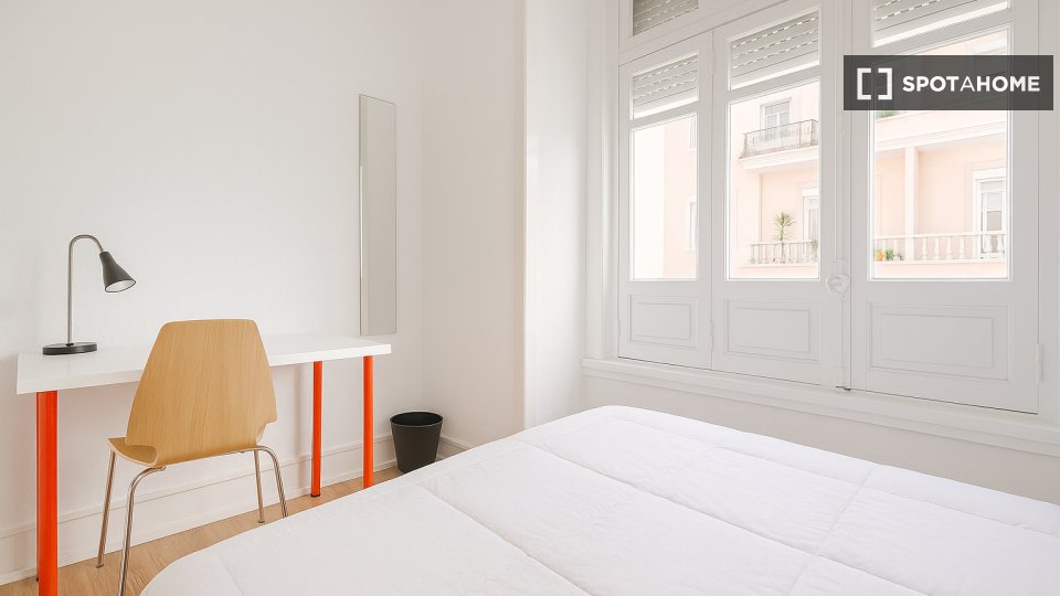Double room Lisbon, 7 beds — photo 30