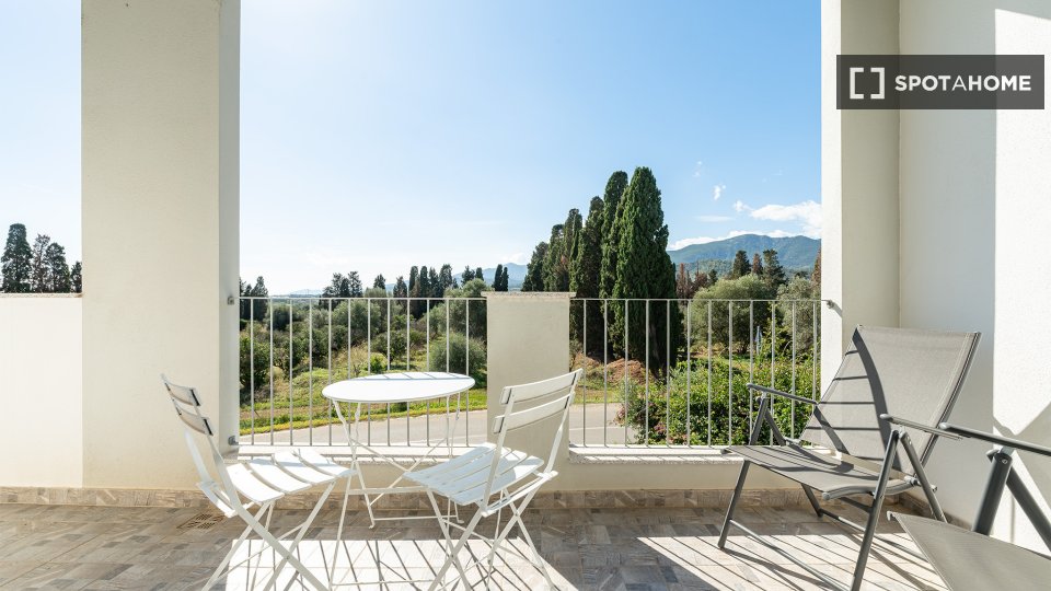 Apartment Cagliari, 2 beds, 66m² — photo 1