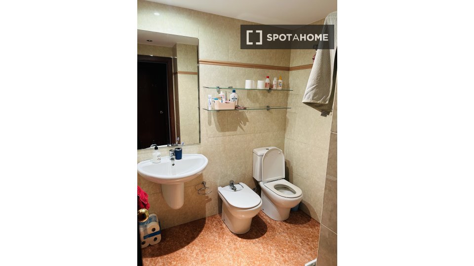 Double room Barcelona, 1 bed, 100m² — photo 2