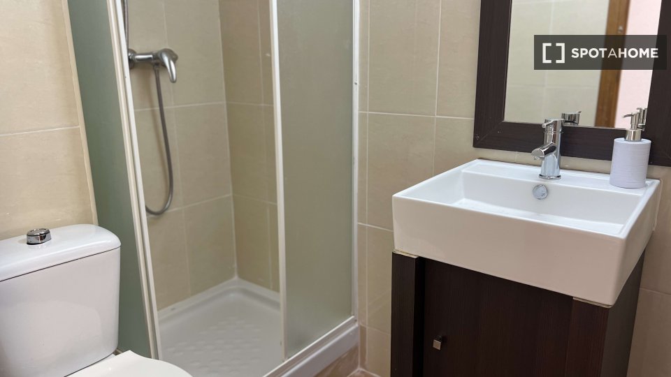 Double room Valencia, 5 beds — photo 10