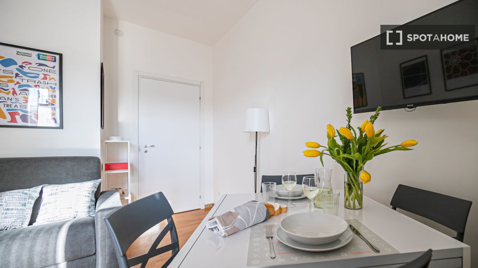 Apartment Milan, 1 bed, 57m² — photo 15