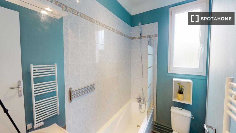 Double room Paris, 4 beds, 90m² — photo 1
