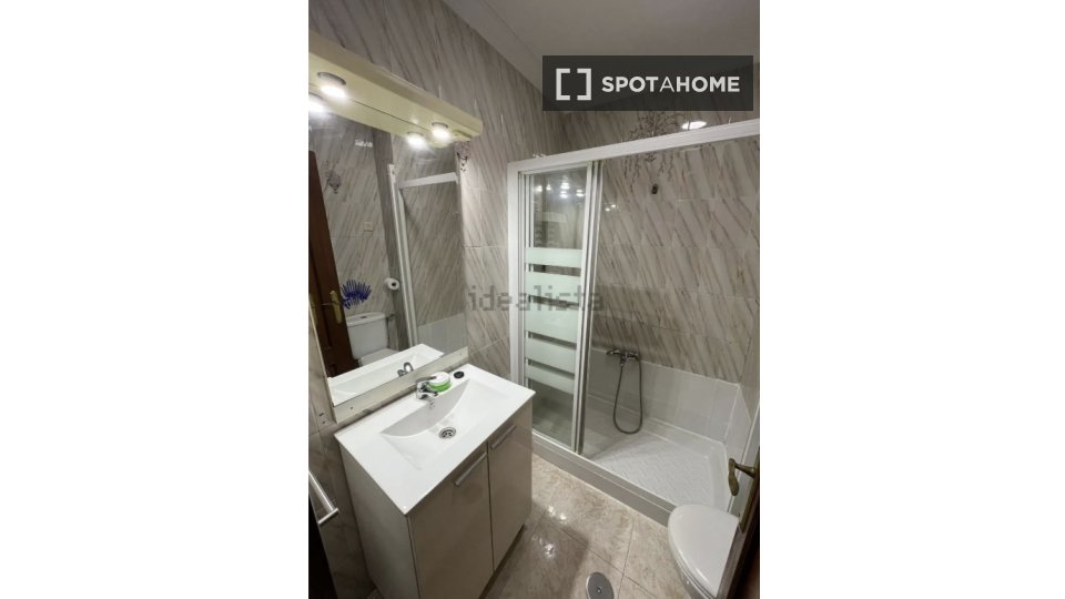 Double room Seville, 3 beds, 90m² — photo 1