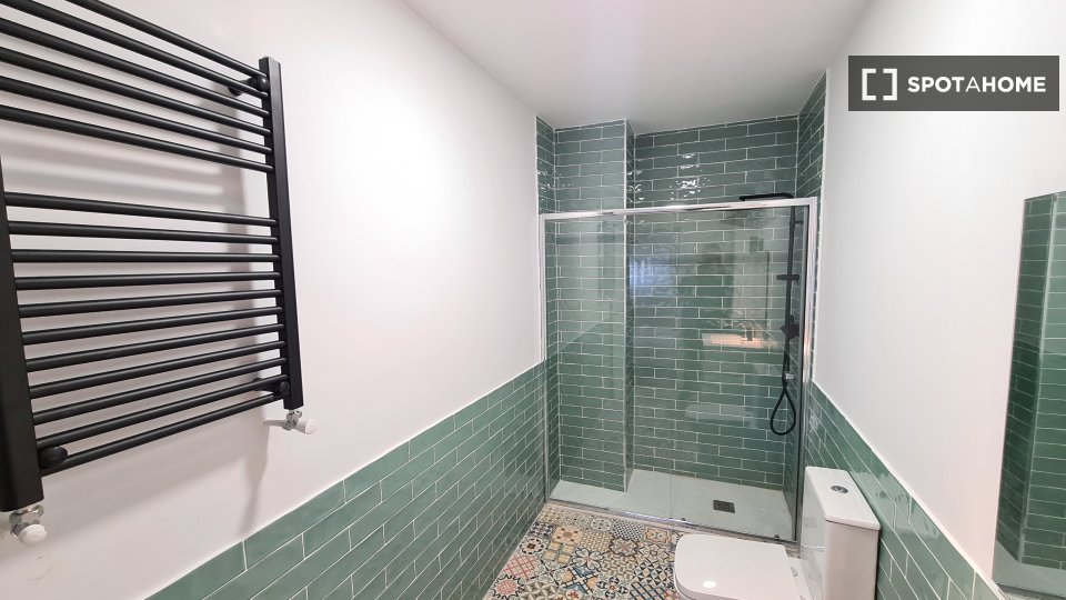 Apartment Madrid, 4 beds, 330m² — photo 2