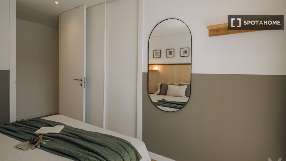 Apartment Lisbon, 2 beds, 97m² — photo 16