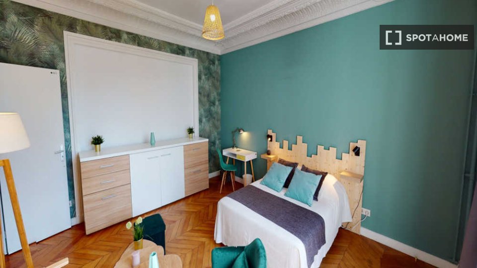 Double room Paris, 10 beds, 180m² — photo 24