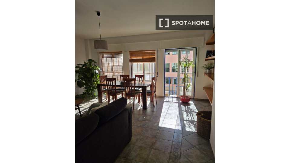 Double room Lisbon, 2 beds, 85m² — photo 5