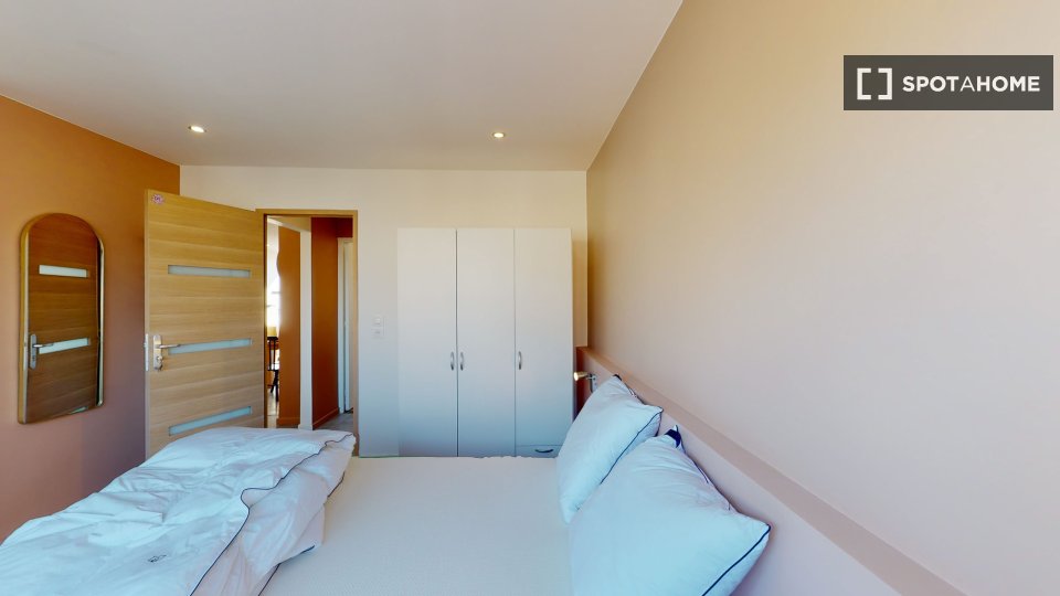 Double room Lille, 12 beds — photo 2
