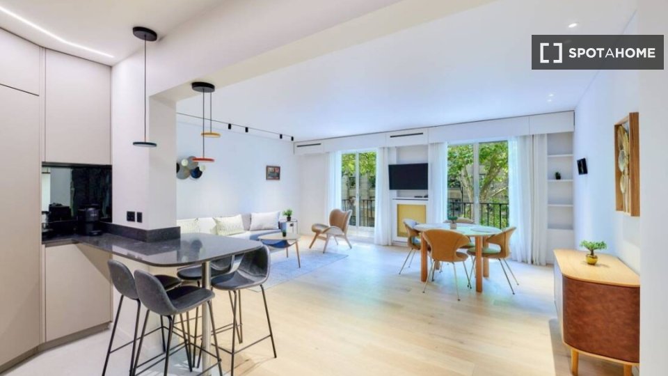 Apartment Paris, 3 beds, 100m² — photo 1