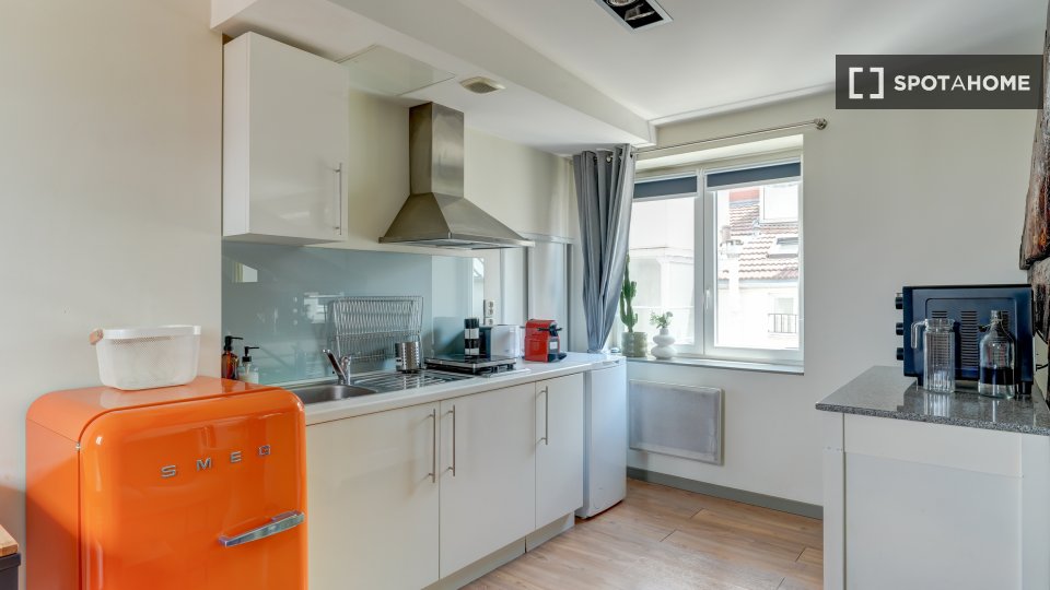 Appartamento Lione, 1 camera, 37m² — foto 3