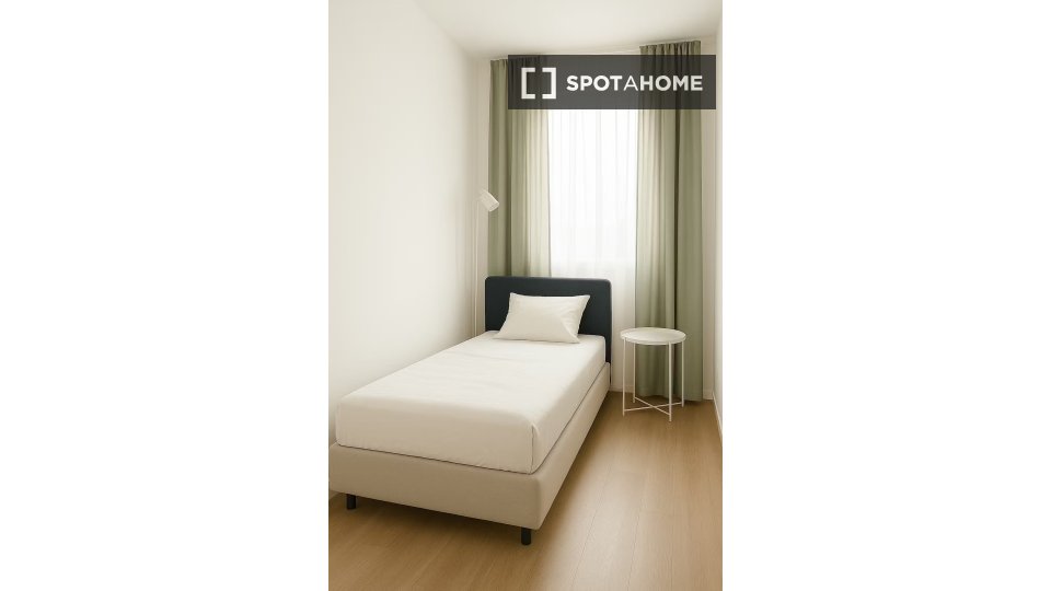 Double room Munich, 4 beds — photo 7