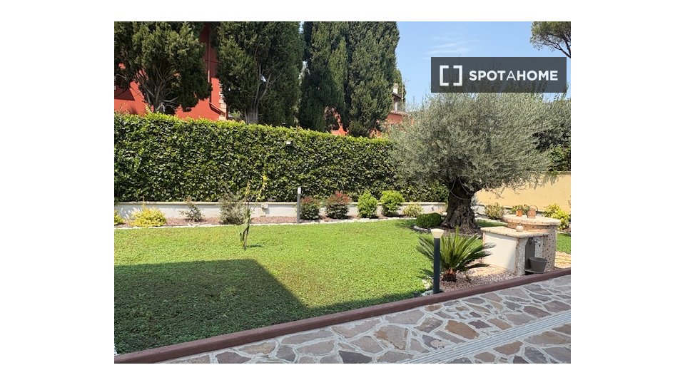 Double room Rome, 1 bed — photo 14