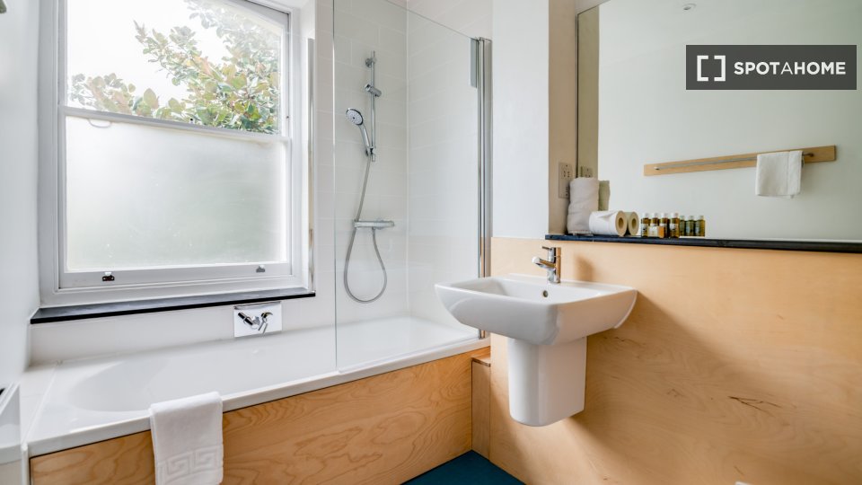 Apartment London, 2 beds — photo 12