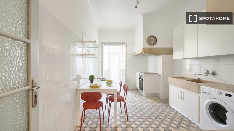 Double room Lisbon, 7 beds — photo 6