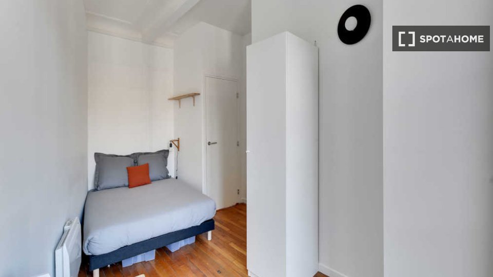 Double room Paris, 6 beds, 80m² — photo 6