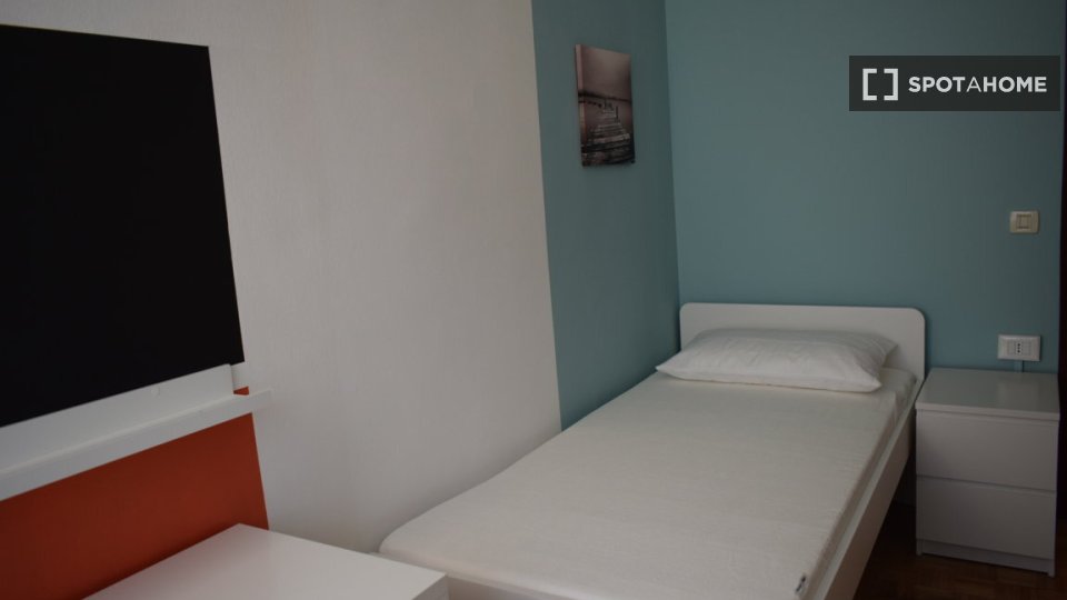 Double room Brescia, 6 beds — photo 11