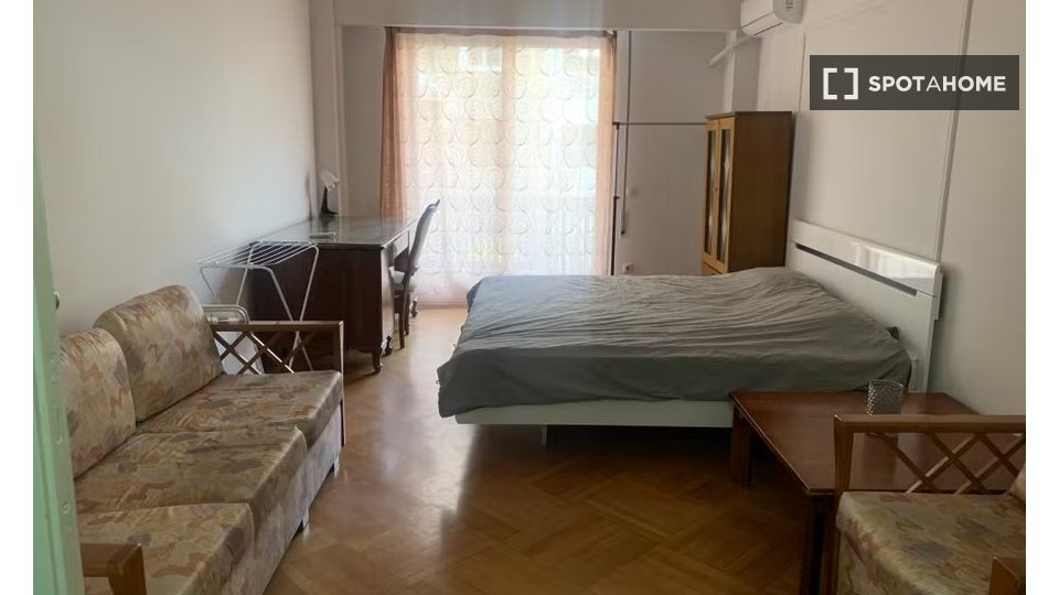 Double room Athens, 4 beds — photo 1