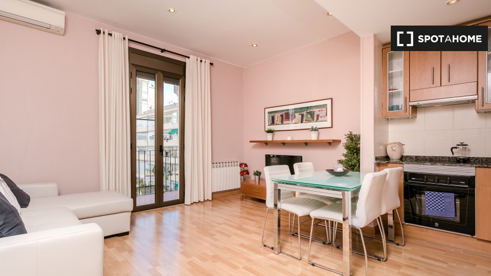 Apartment Barcelona, 2 beds, 73m² — photo 17