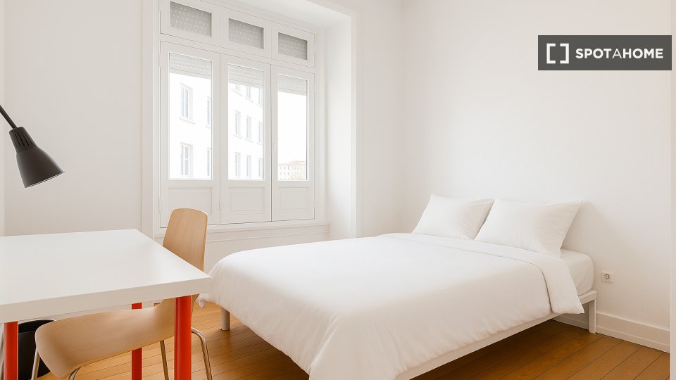 Double room Lisbon, 7 beds — photo 34