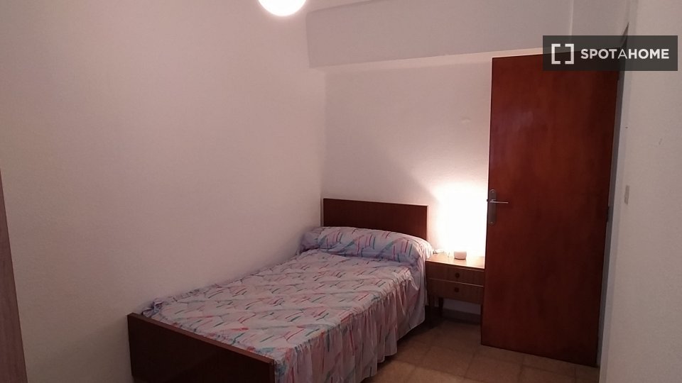 Apartment Valencia, 3 beds, 76m² — photo 5