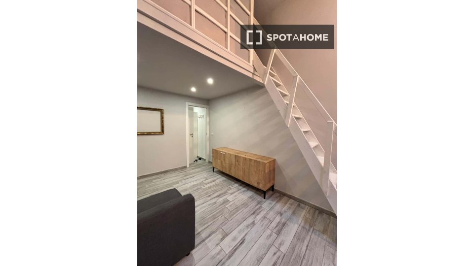 Apartment Milan, 1 bed, 55m² — photo 14