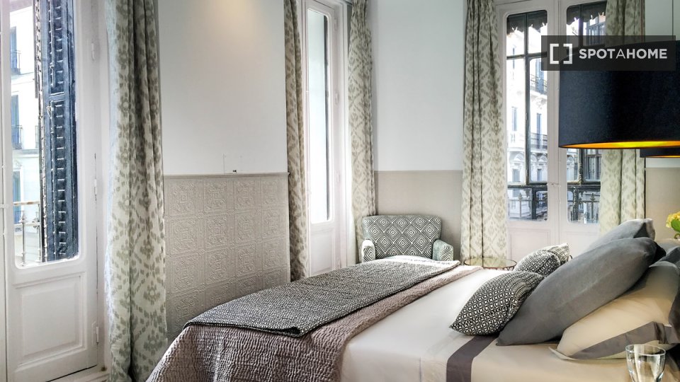 Apartment Madrid, 3 beds, 150m² — photo 1