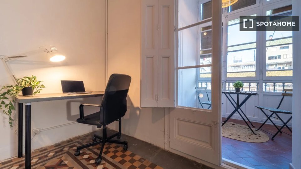 Double room Barcelona, 7 beds, 200m² — photo 19
