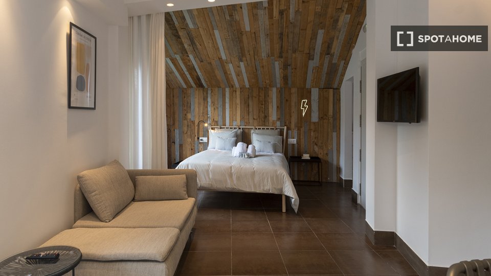 Apartment Valencia, 1 bed, 100m² — photo 6