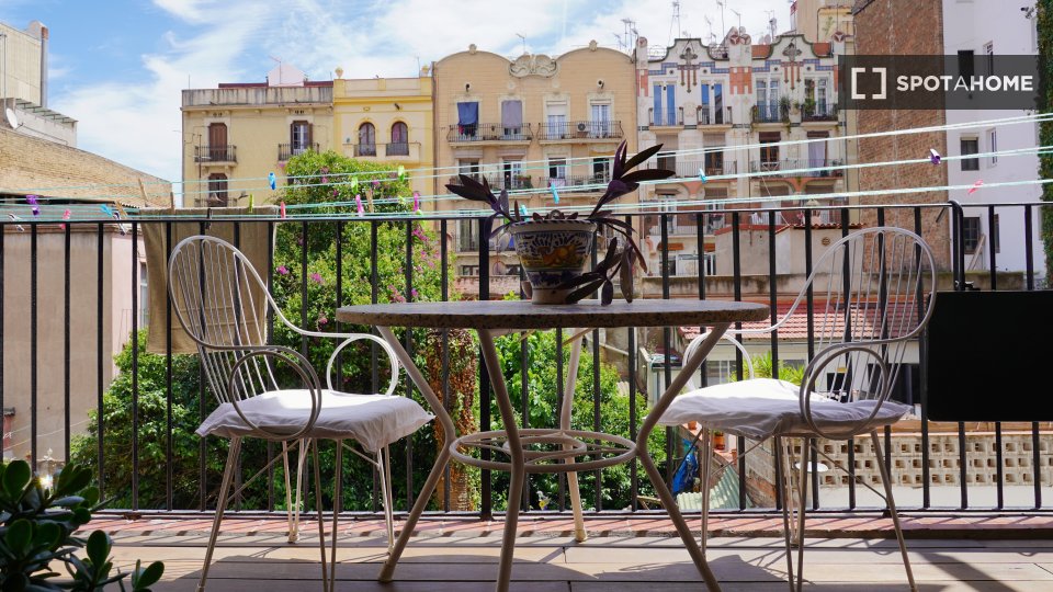 Apartment Barcelona, 1 bed, 102m² — photo 1