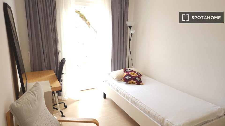 Apartment Munich, 3 beds, 68m² — photo 18