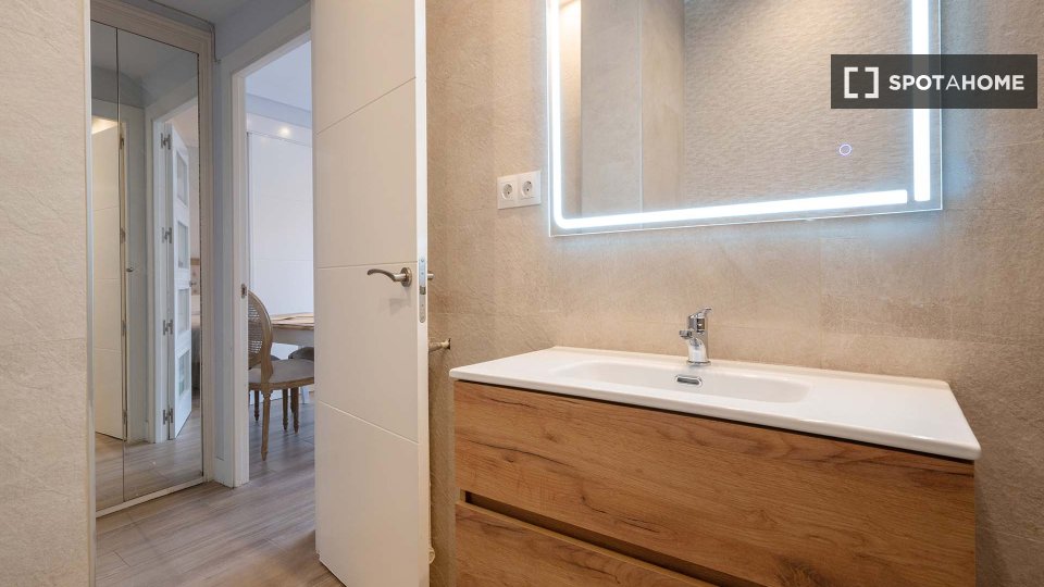 Apartment Madrid, 1 bed — photo 38