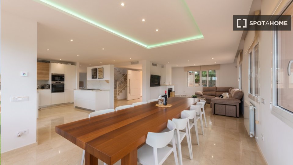 Apartment Palma_De_Mallorca, 4 beds, 250m² — photo 3