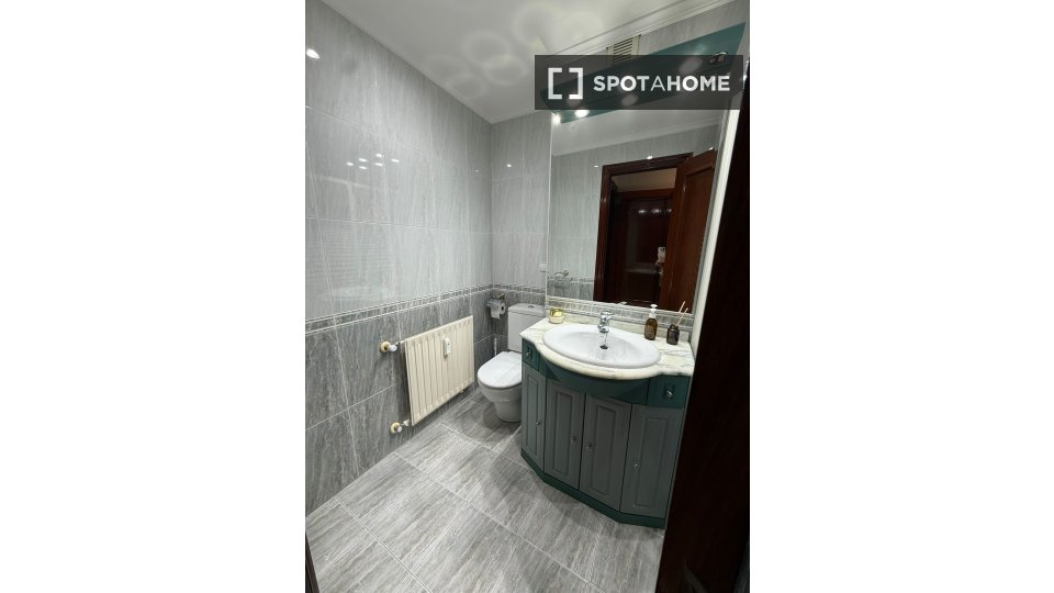 Appartamento Bilbao, 3 camere, 100m² — foto 2