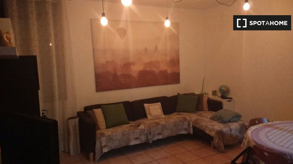 Double room Milan, 3 beds — photo 6