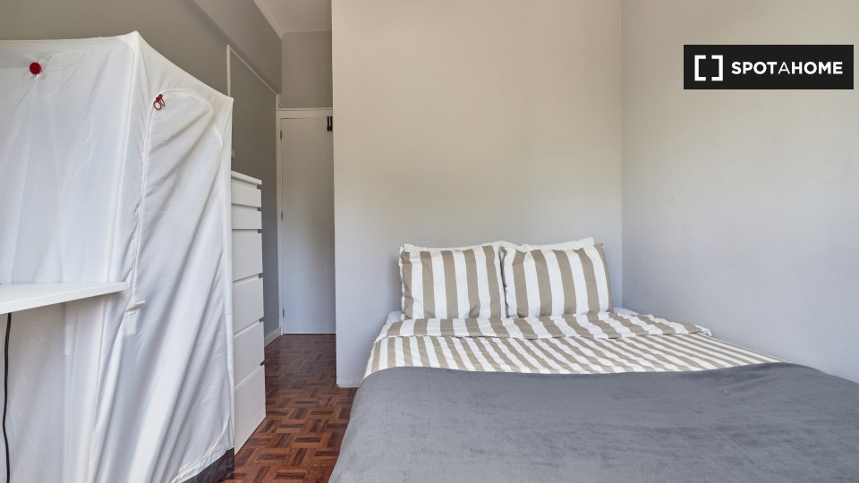 Double room Lisbon, 7 beds — photo 2