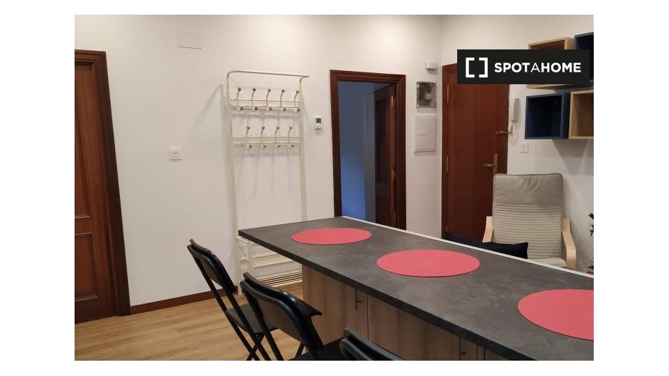 Apartment Bilbao, 4 beds — photo 2