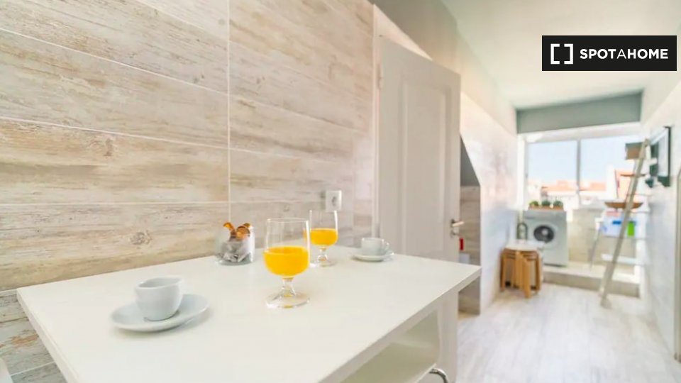 Apartment Lisbon, 6 beds — photo 18