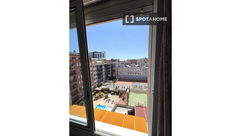 Double room Barcelona, 1 bed, 80m² — photo 6