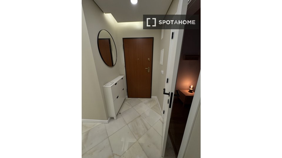 Apartment Lisbon, 3 beds, 85m² — photo 10