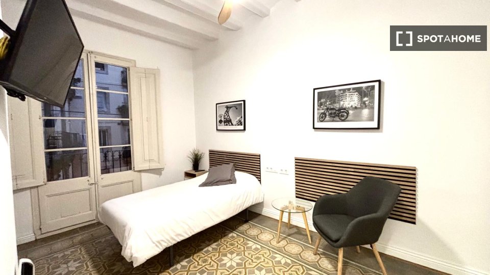 Habitación doble Barcelona, 5 habitaciones — foto 20