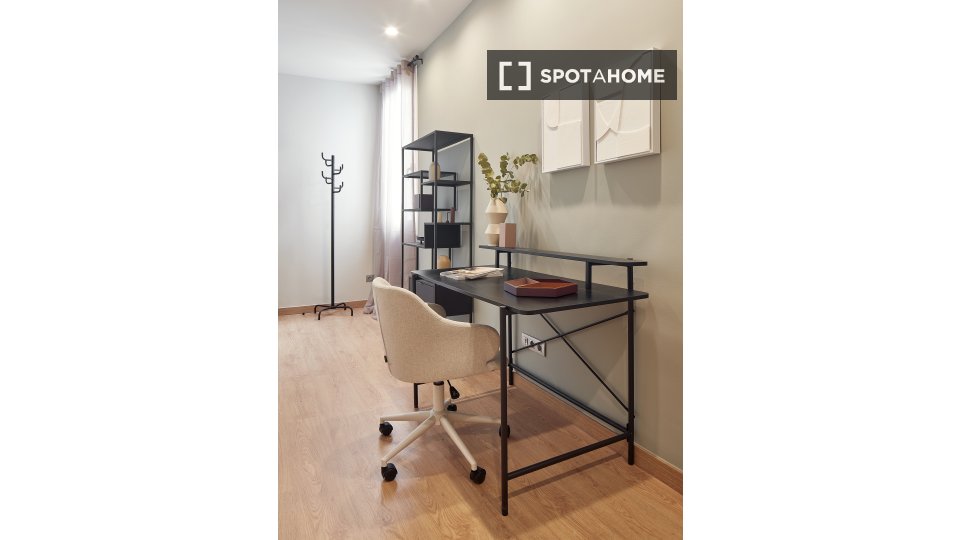 Apartment Barcelona, 2 beds, 75m² — photo 7