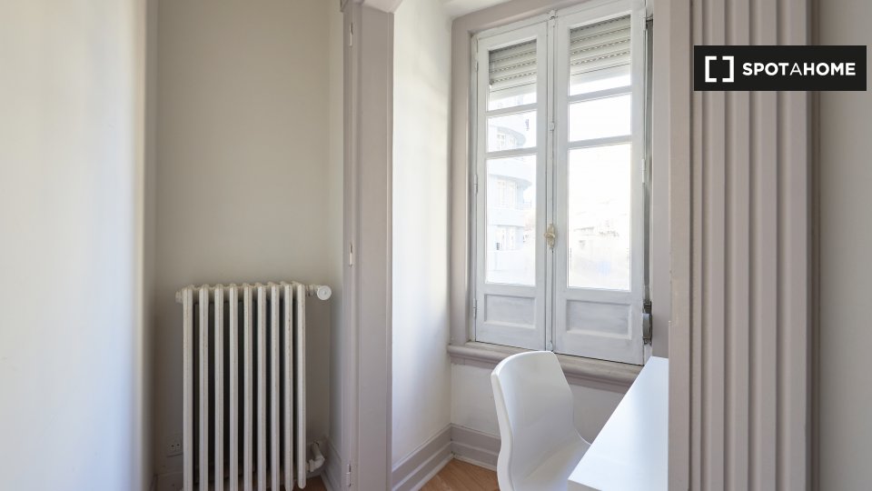 Double room Lisbon, 13 beds — photo 5