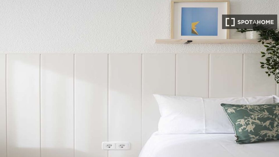 Double room Madrid, 25 beds — photo 15